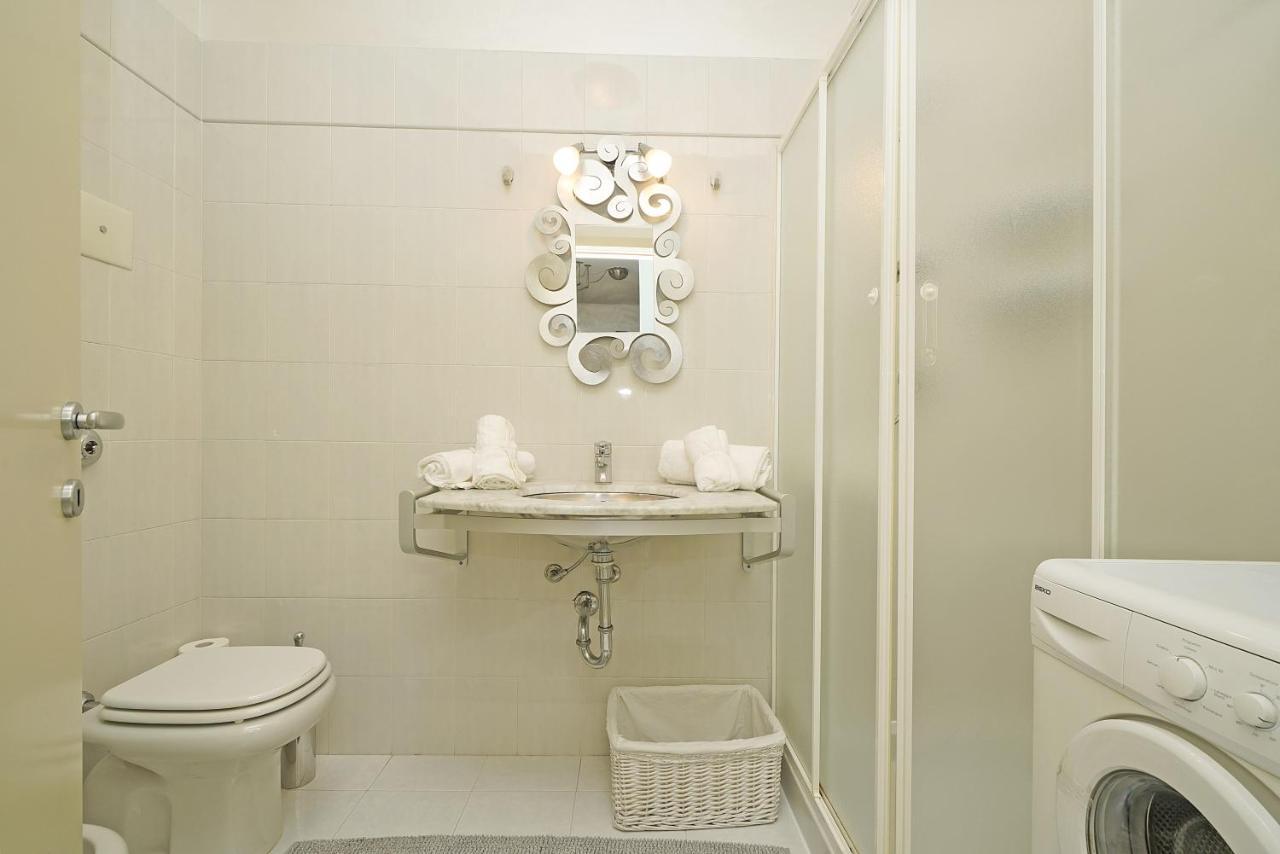 Casa Rudi Apartment Sirmione Bagian luar foto