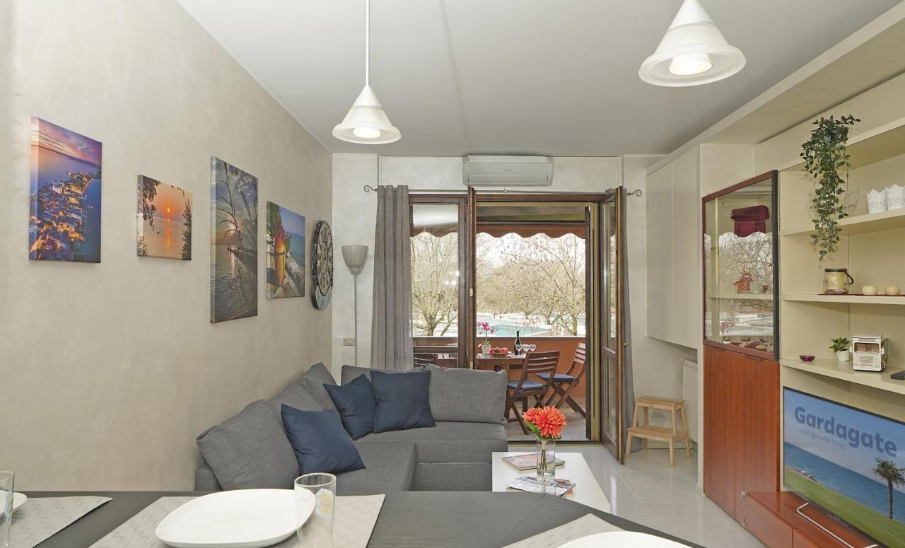 Casa Rudi Apartment Sirmione Bagian luar foto